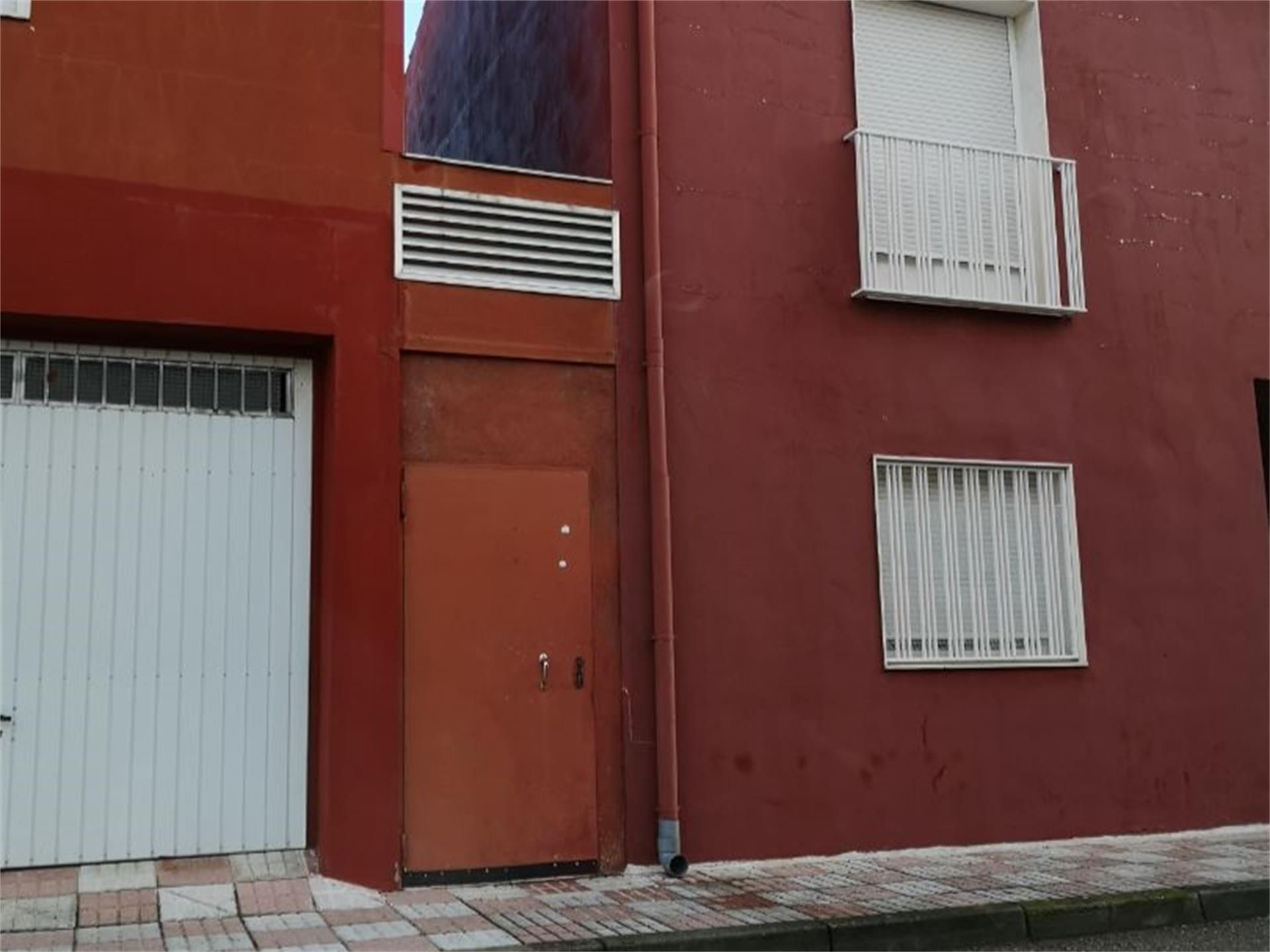 Vista exterior de Garatge en venda en La Carolina