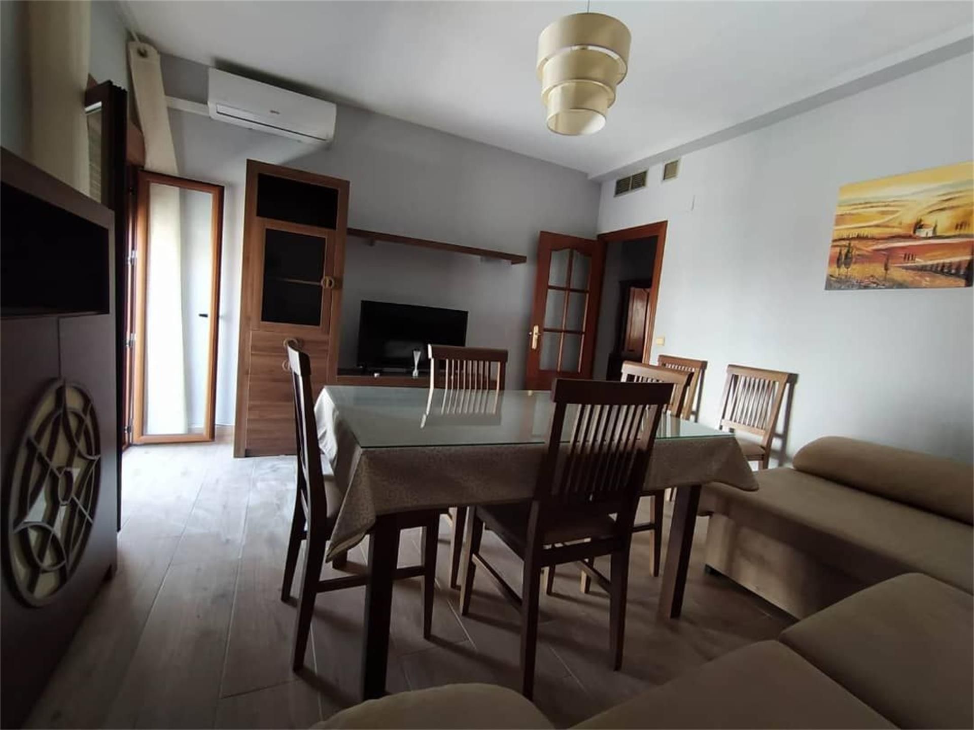 Living room of Flat for sale in Úbeda  with Air Conditioner, Furnished and Oven