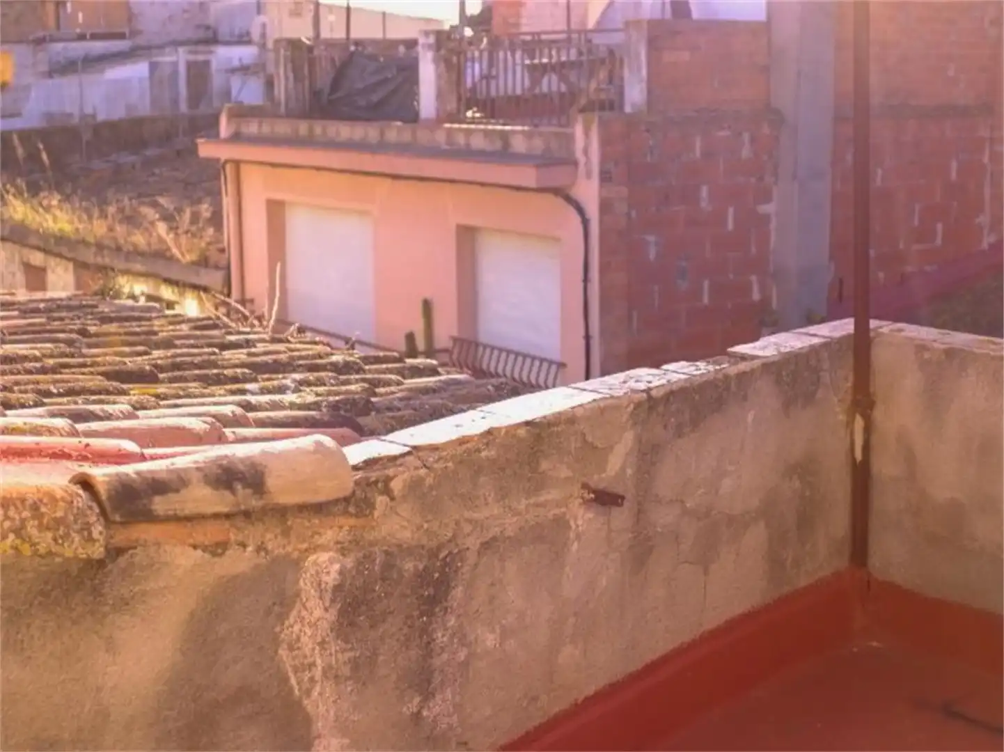 Einfamilien-Reihenhaus zum Verkauf in Carrer Major, 59, L'Arboç Außenansicht von Einfamilien-Reihenhaus zum Verkauf in L'Arboç mit Terrasse und Balkon