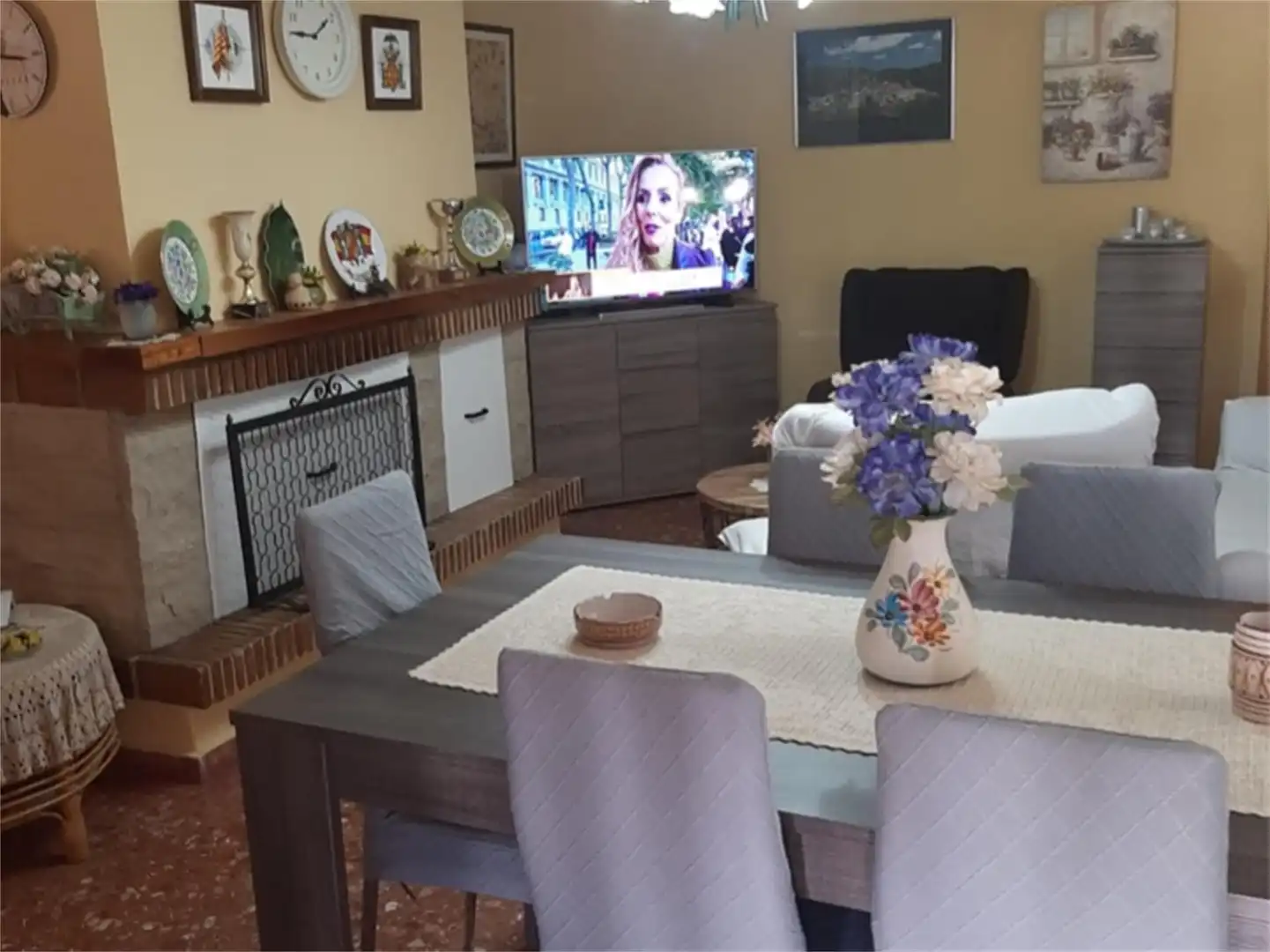 Casa o chalet en venta en Turís Sala de estar de Casa o chalet en venta en Turís con Aire acondicionado, Terraza y Piscina