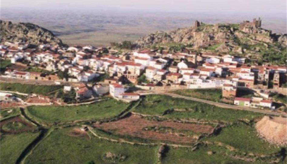 Foto 1 de Terreno en venta en Calle Carretera, Benquerencia de la Serena, Badajoz