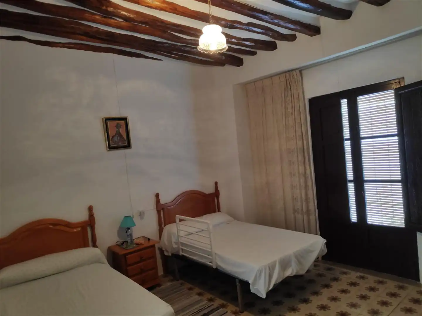 Dormitori de Casa o xalet en venda en Válor amb Terrassa