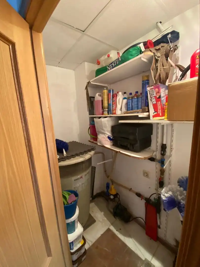 Casa adosada en venta en Calle Larga, 24, Valdeganga Casa adosada en venta en Valdeganga con Calefacción, Terraza y Amueblado