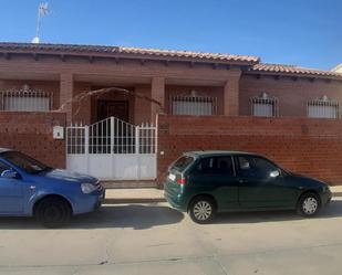 Exterior view of House or chalet for sale in Burujón  with Terrace