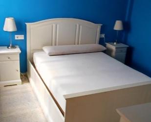 Bedroom of Flat for sale in  Sevilla Capital