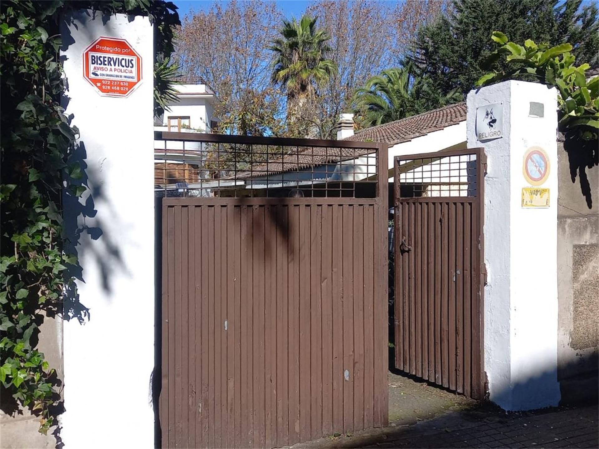 Exterior view of Houses for sale in San Cristóbal de la Laguna  with Private garden, Terrace and Storage room