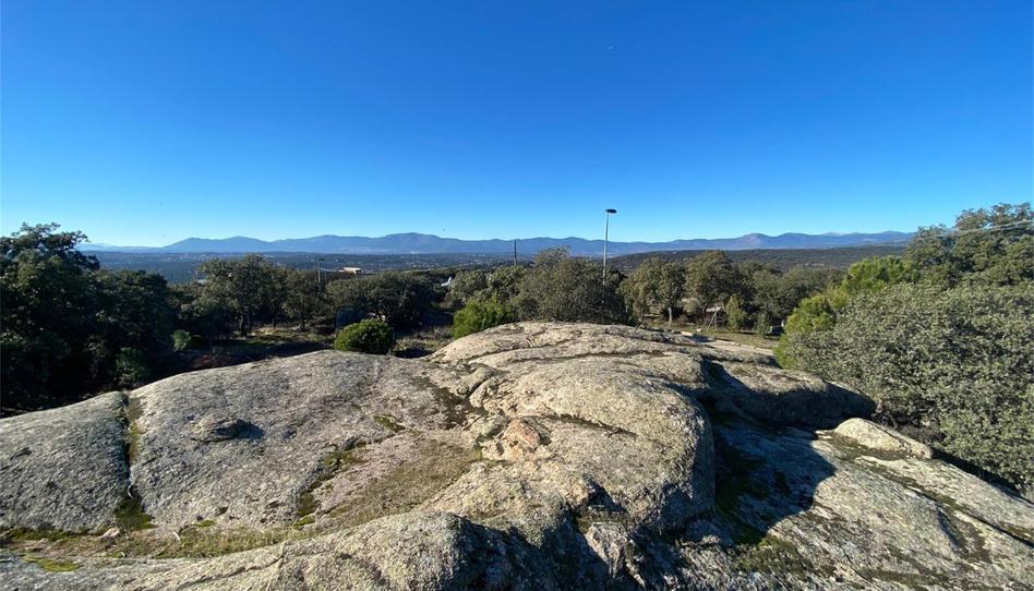 Foto 1 de Urbanitzable en venda a Avenida Canto del Mirador, 38, La Berzosilla, Madrid