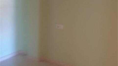 Foto 4 de Casa adosada en venda a Calle Torreáguila, Montijo, Badajoz