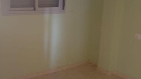 Foto 5 de Casa adosada en venda a Calle Torreáguila, Montijo, Badajoz