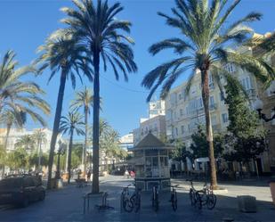 Vista exterior de Pis en venda en  Cádiz Capital