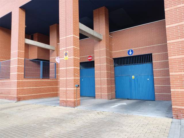 Garaje en Alquiler en Avenida Perú, 10 en El Bercial