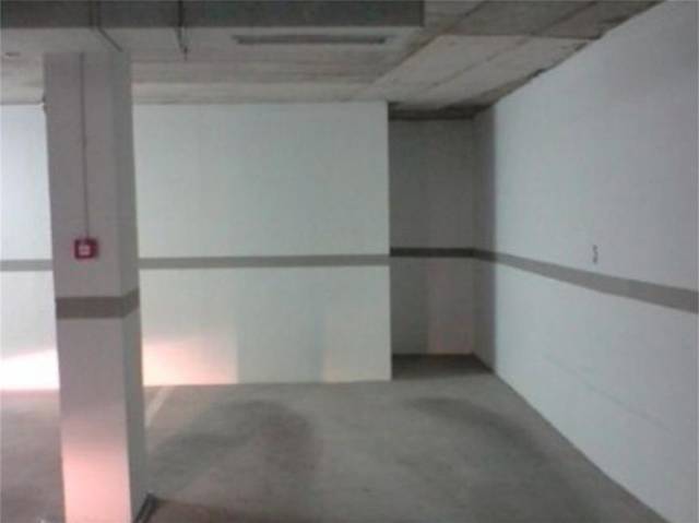 Garaje en Venta en Calle Marqués de Santa Ana, 21 en Universidad - Malasaña