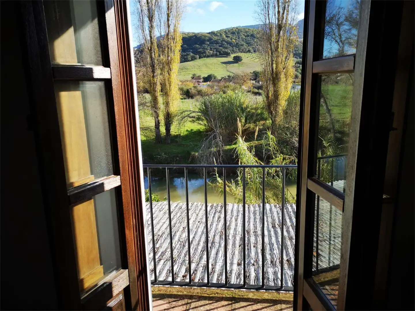 Finca rústica en venta en Calle Real Tesoro, Cortes de la Frontera Habitación de Finca rústica en venta en Cortes de la Frontera con Calefacción, Jardín privado y Terraza
