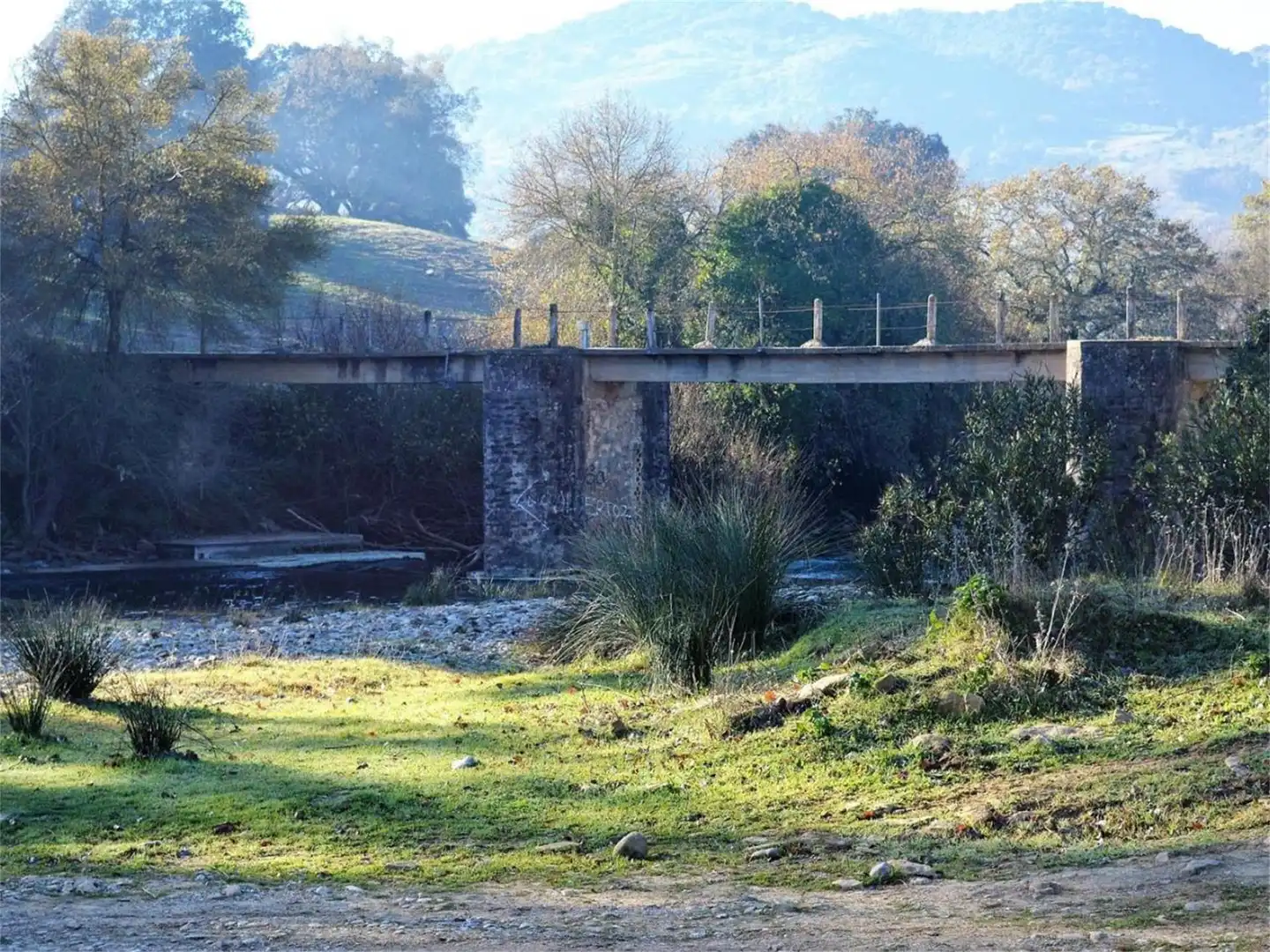 Finca rústica en venta en Calle Real Tesoro, Cortes de la Frontera Vista exterior de Finca rústica en venta en Cortes de la Frontera con Calefacción, Jardín privado y Terraza
