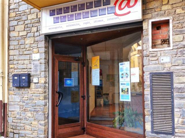 Local comercial en Alquiler en Carrer del Doctor Carles Pol i Aleu, 26 en Sort