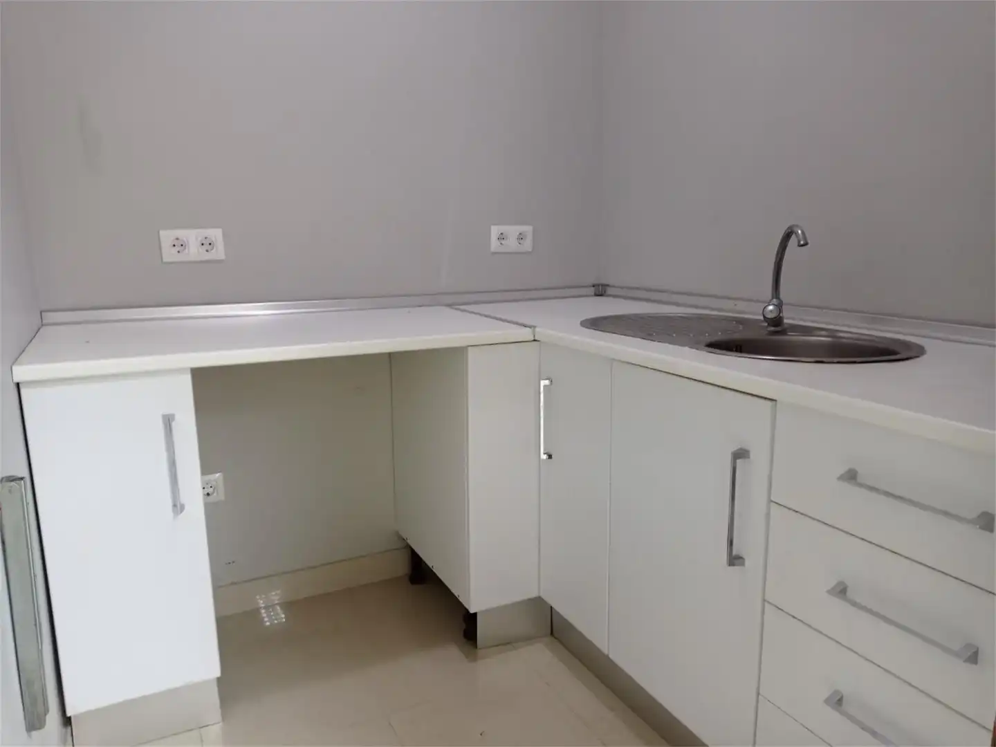 Office for sale in Calle Ramón y Cajal, 11, Burguillos Office for sale in Calle Ramón y Cajal, 11, Burguillos