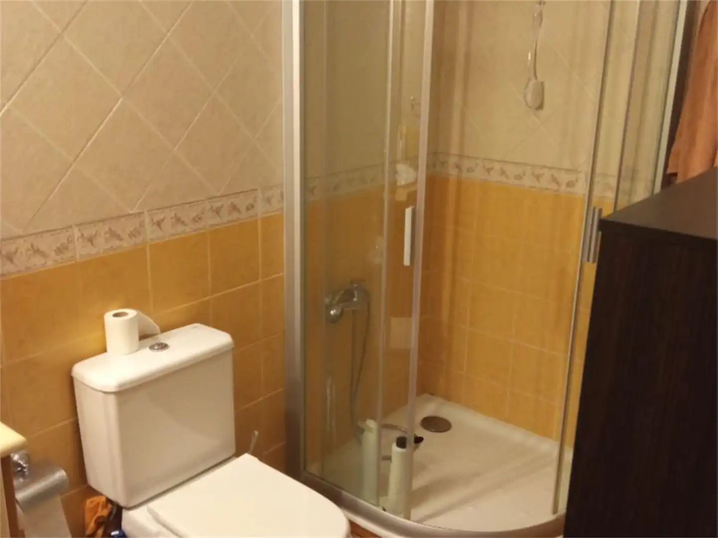 Ático en venta en Calle Monseñor Tarancón, Totana Baño de Ático en venta en Totana con Terraza