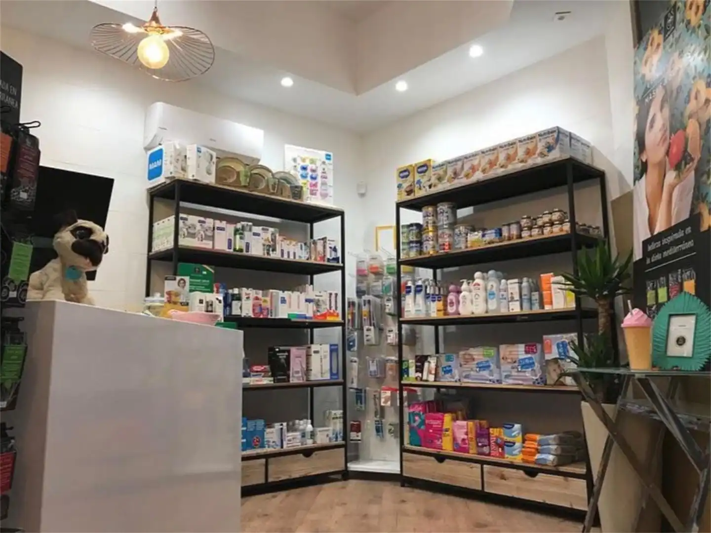 Local en venta en Calle Aulaga, Nueva Almería - Cortijo Grande - Vega de Acá Local en venta en Almería con Aire acondicionado, Calefacción y Parquet