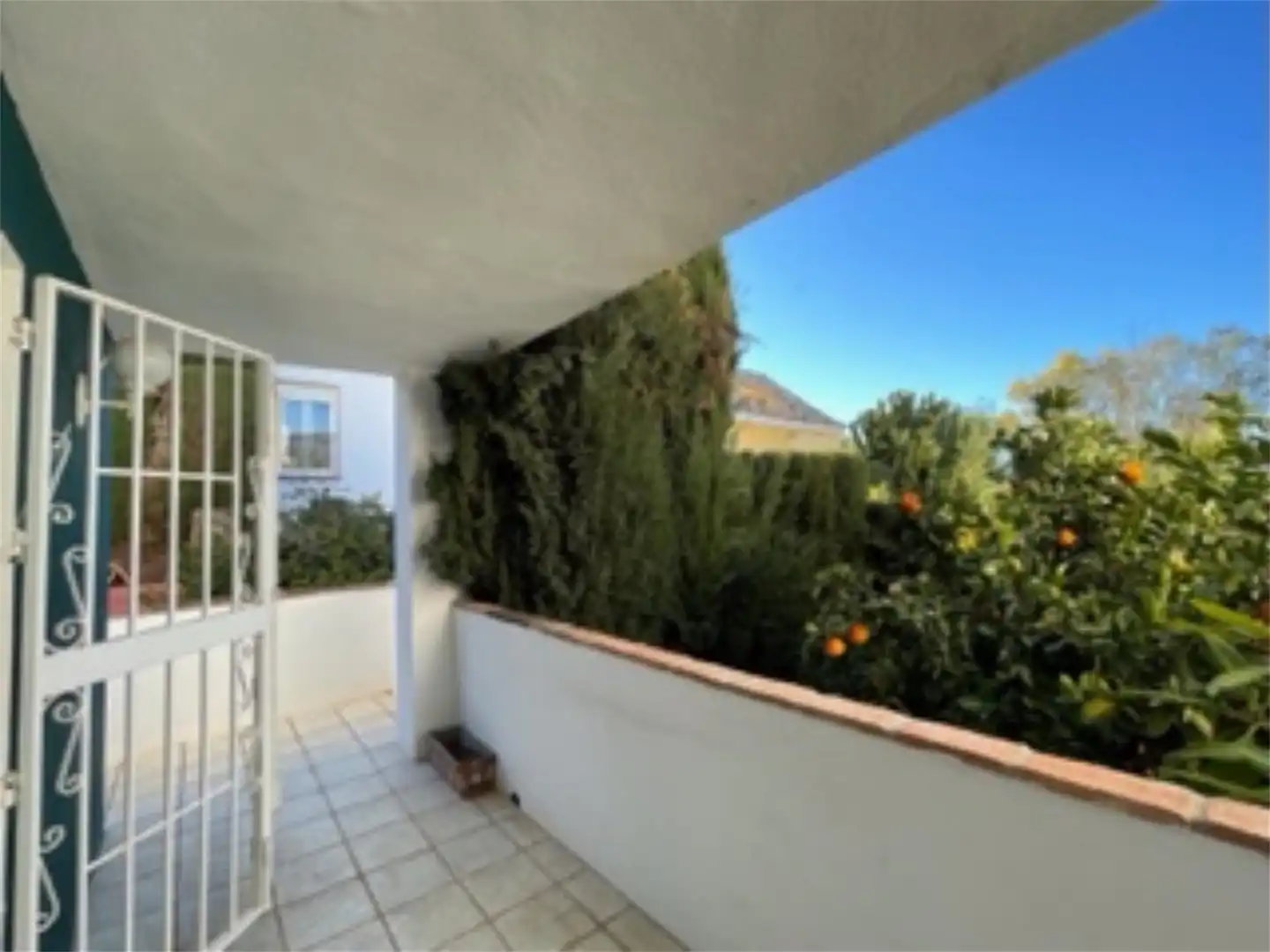 Piso en venta en Las Lomas del Pozuelo, Río Real Terraza de Piso en venta en Marbella con Jardín privado, Terraza y Trastero