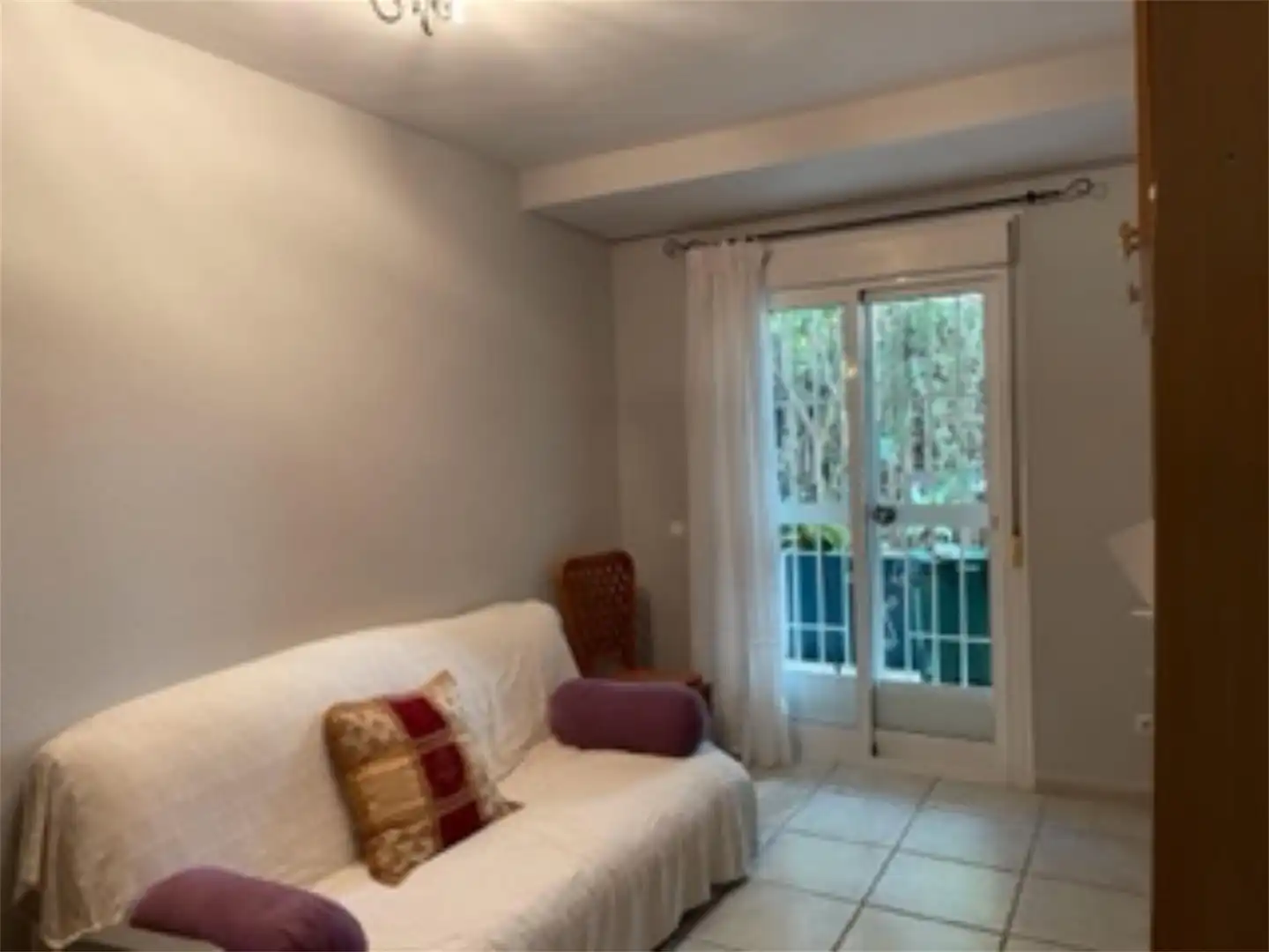 Piso en venta en Las Lomas del Pozuelo, Río Real Habitación de Piso en venta en Marbella con Jardín privado, Terraza y Trastero