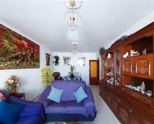 Living room of Single-family semi-detached for sale in Monturque  with Air Conditioner, Terrace and Balcony