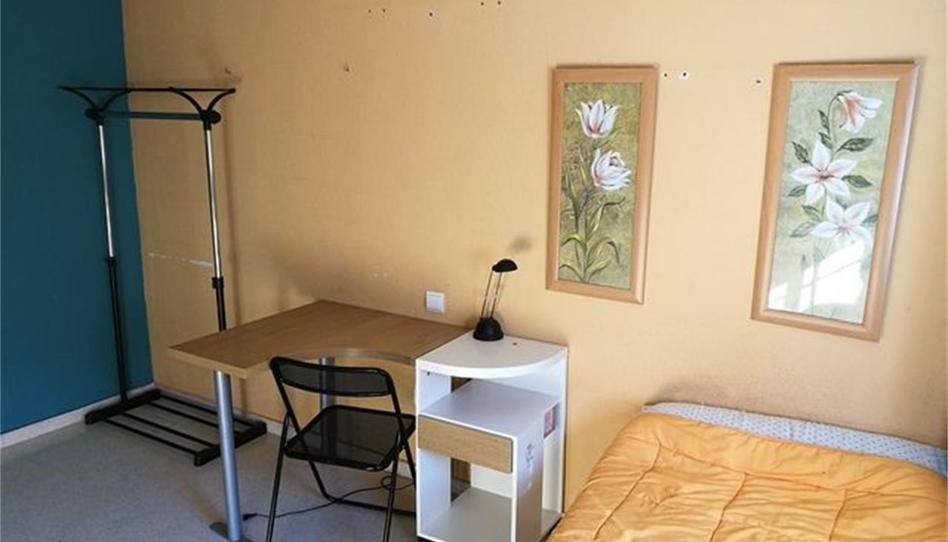 Foto 1 de Casa adosada per a compartir a Calle Azteca, 27, Oromana, Sevilla