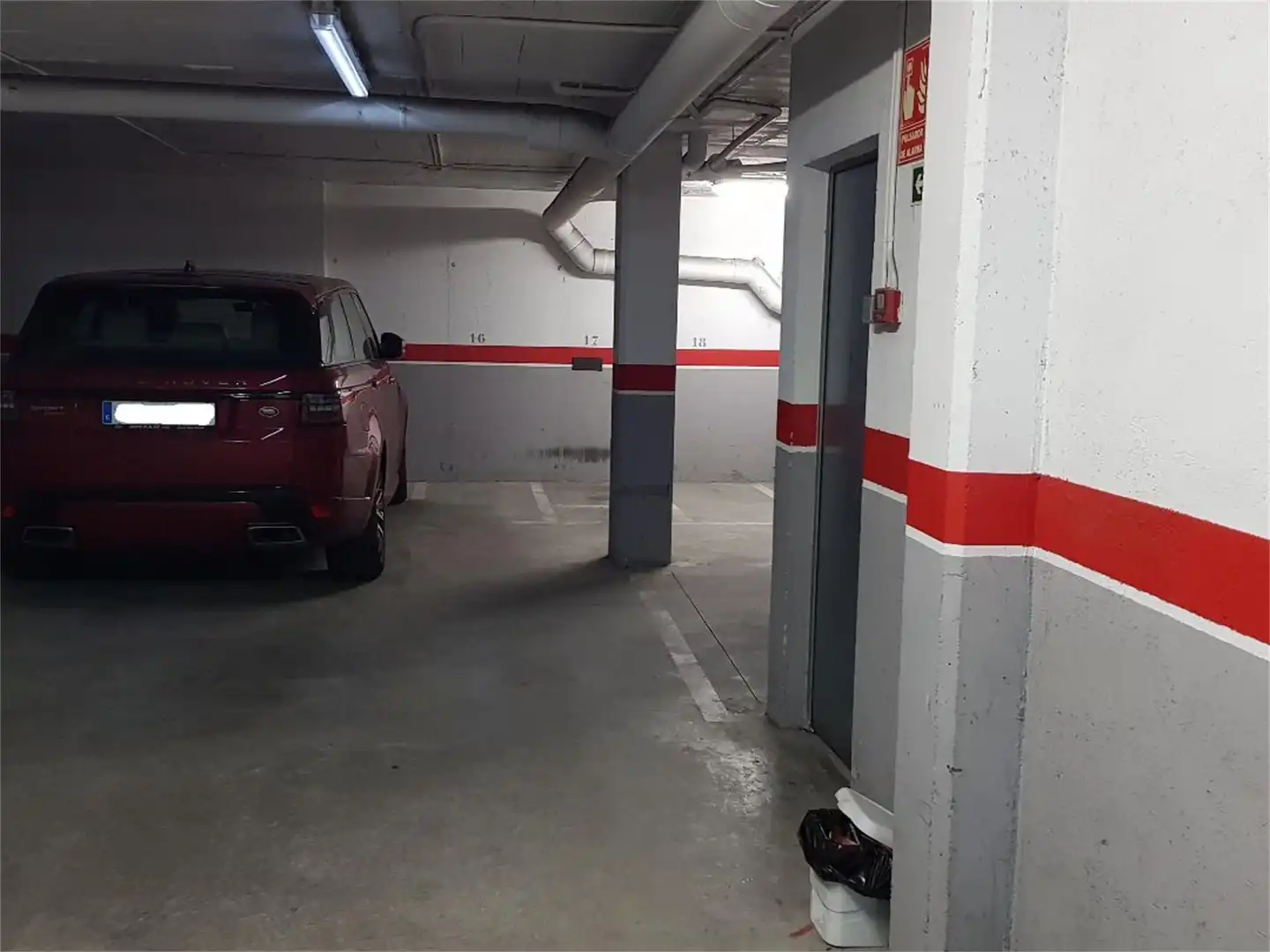 Garaje de alquiler en Carrer Juan Sebastián Elcano, 9, Eixample Parking de Garaje de alquiler en Mataró