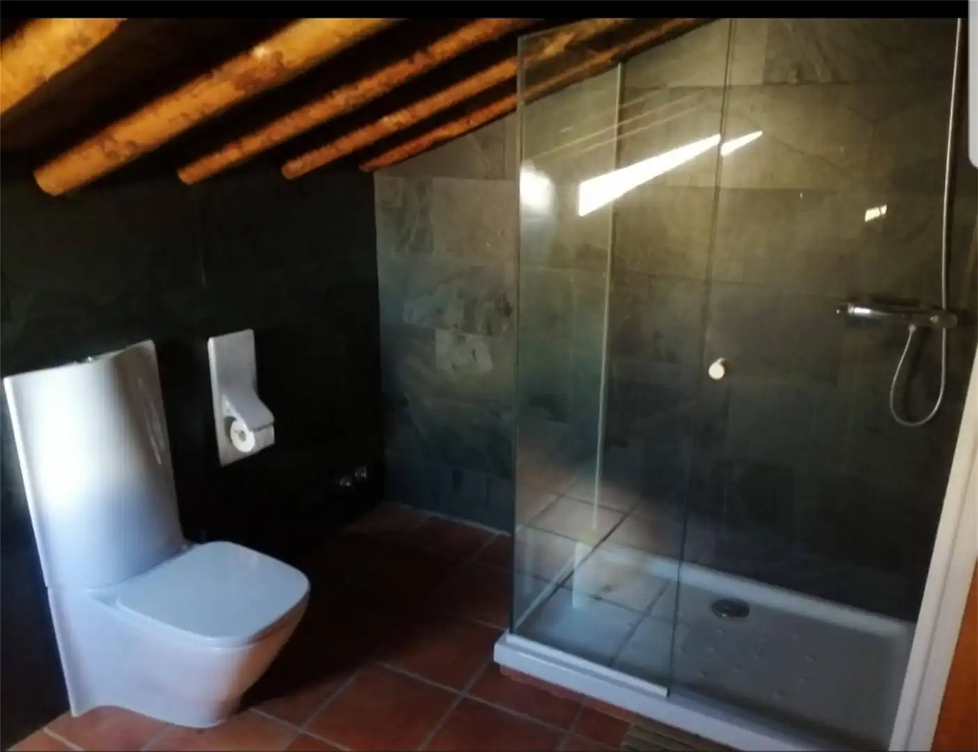 Bathroom of Houses for sale in Ortigosa de Pestaño  with Air Conditioner and Terrace