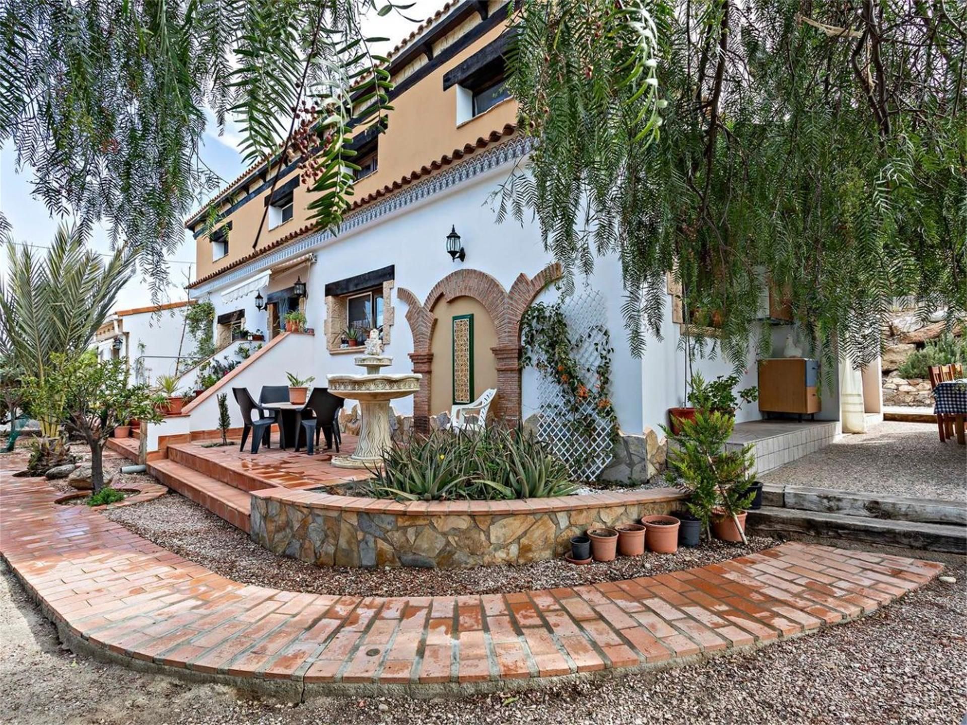 Jardí de Finca rústica en venda en Cuevas del Almanzora amb Aire condicionat, Jardí privat i Traster