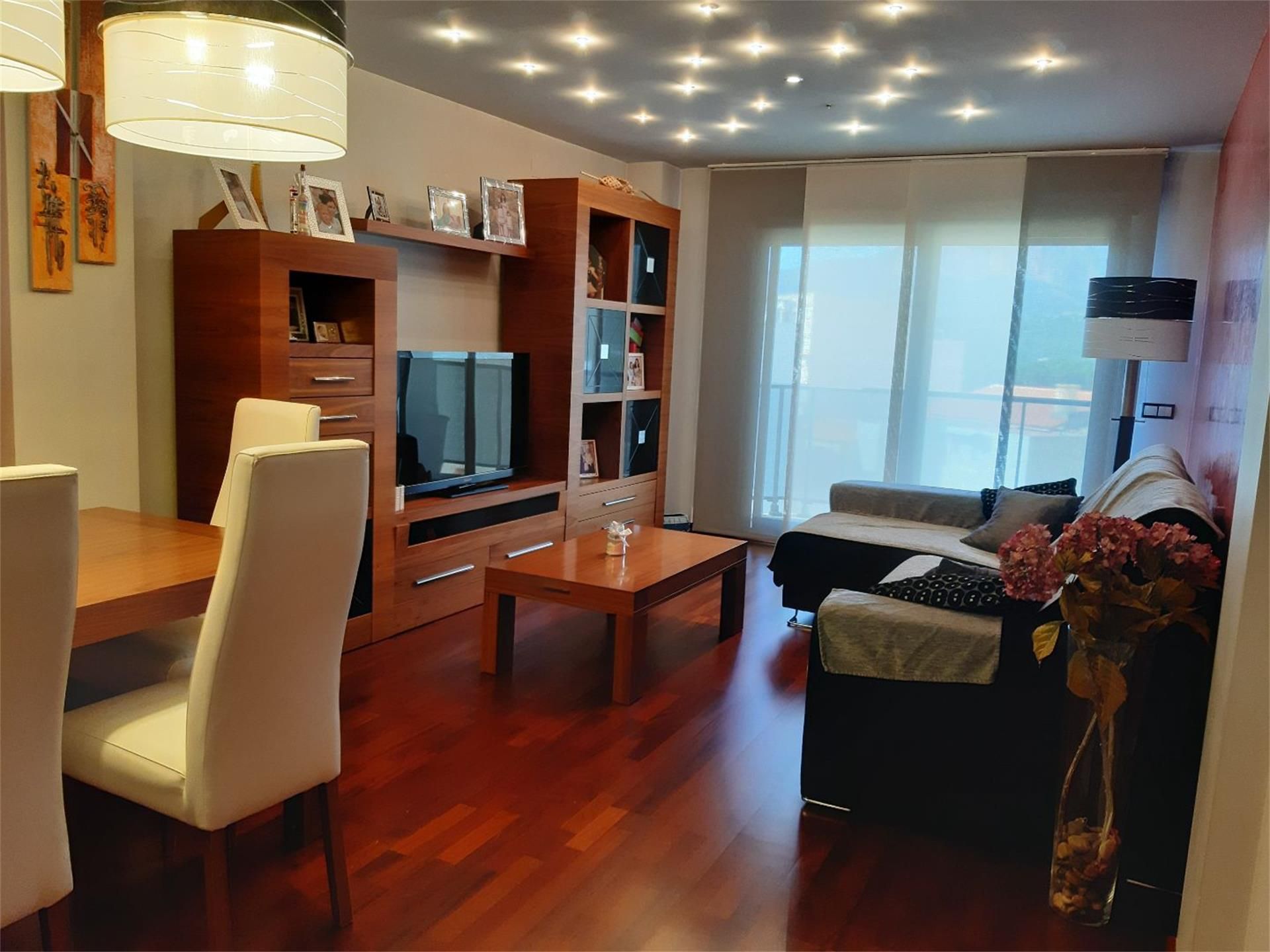 Living room of Duplex for sale in Callosa d'En Sarrià  with Air Conditioner, Parquet flooring and Terrace