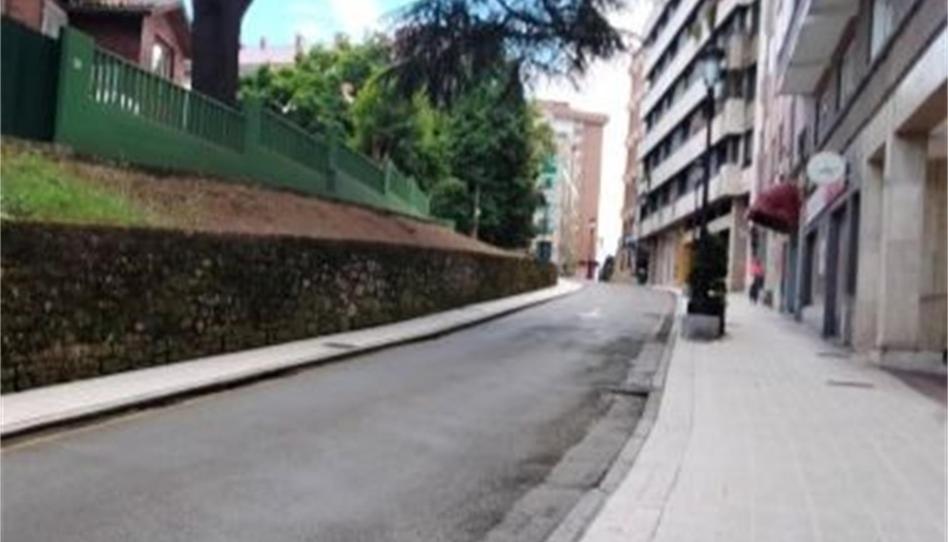 Photo 1 of Box room for sale in Calle Sacramento, 16, Auditorio - Seminario - Parque de Invierno, Asturias