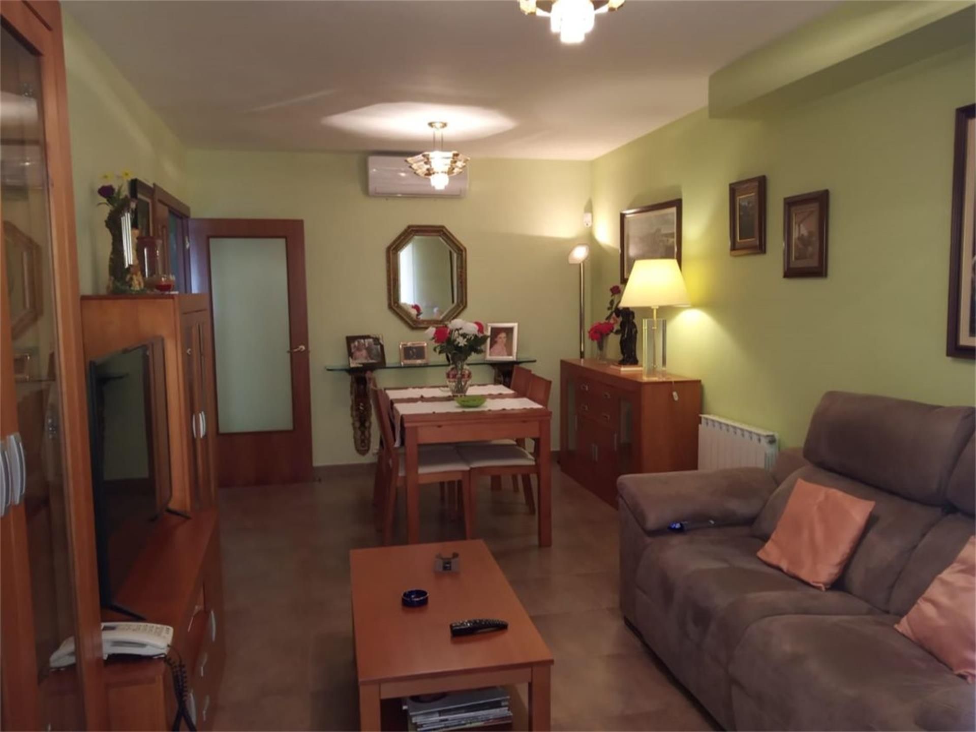 Living room of Single-family semi-detached for sale in Alfara de Carles  with Air Conditioner and Terrace