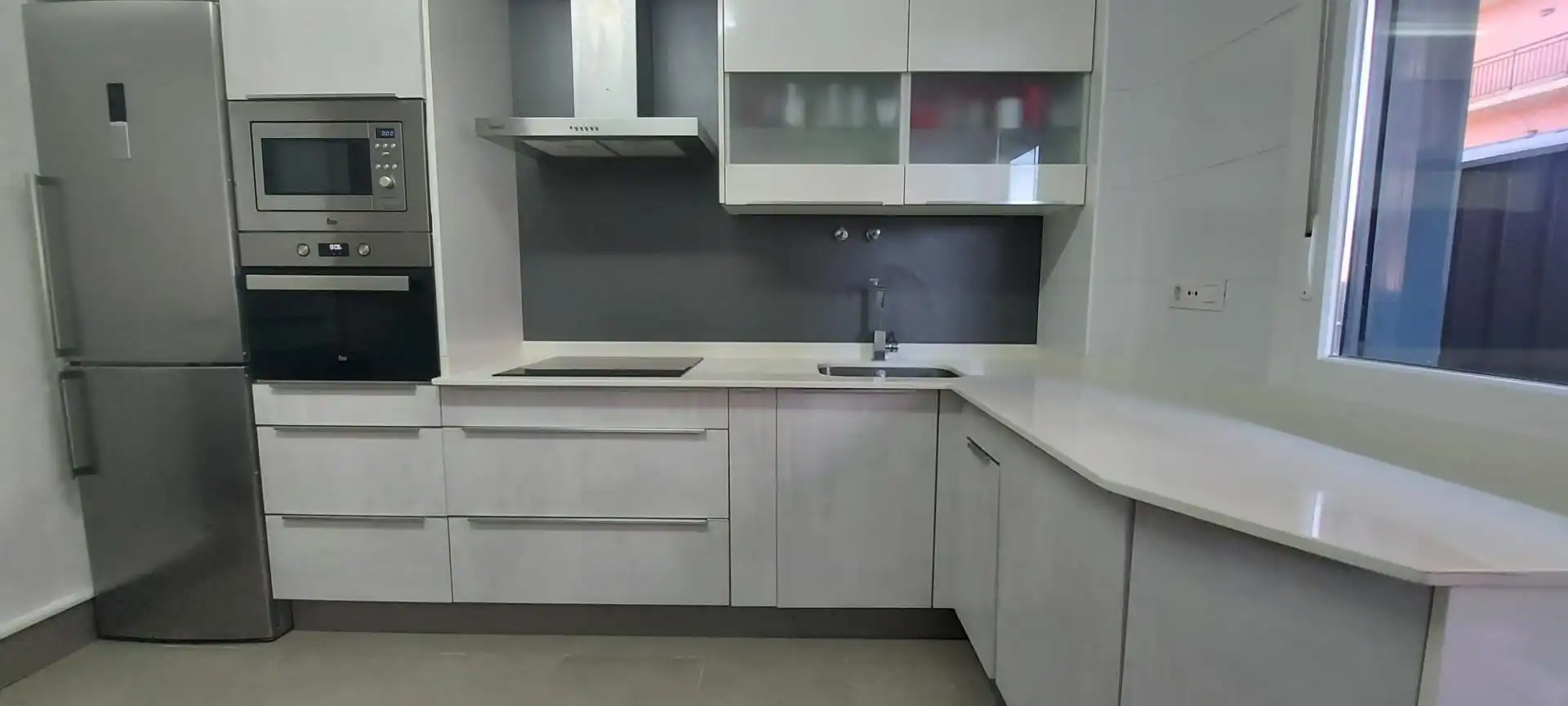 Planta baja en venta en Calle Juan Escobedo, Colindres Cocina de Planta baja en venta en Colindres con Calefacción, Jardín privado y Parquet