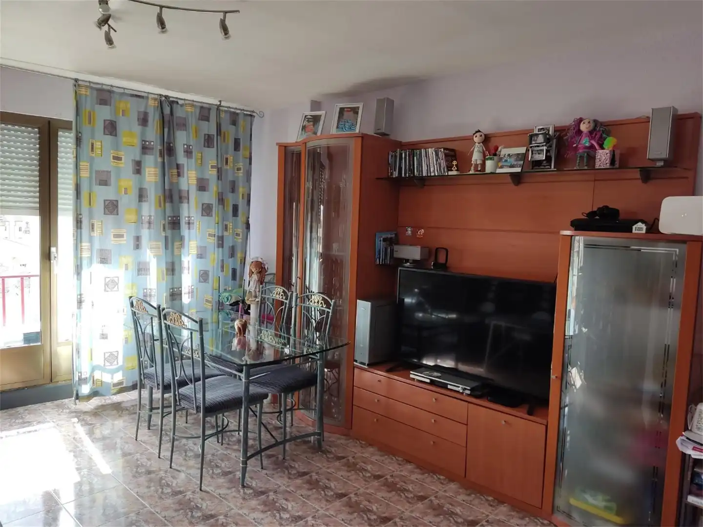 Piso en venta en Calle Larga, 14, Villares de la Reina Sala de estar de Piso en venta en Villares de la Reina con Aire acondicionado, Calefacción y Amueblado