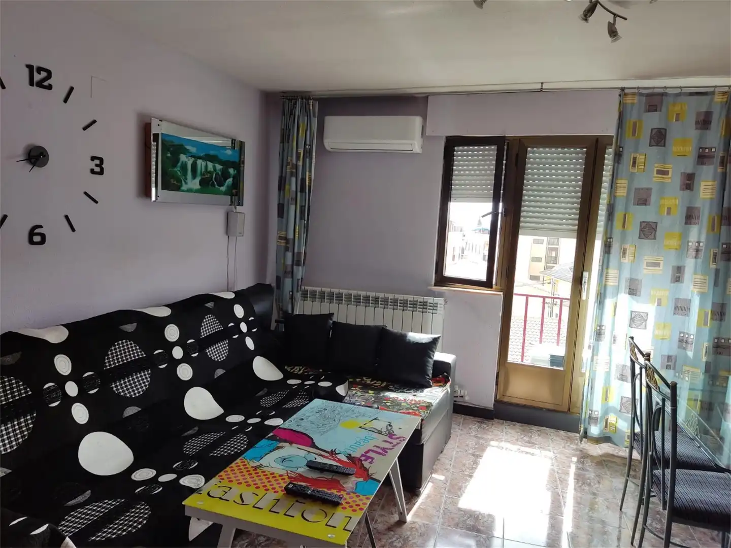 Sala de estar de Piso en venta en Villares de la Reina con Aire acondicionado, Calefacción y Amueblado