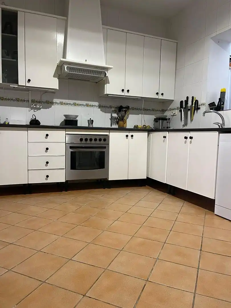 Casa o chalet en venta en Calle Señora, 33, Nuevo Bulevar Cocina de Casa o chalet en venta en Mairena del Aljarafe con Aire acondicionado, Terraza y Piscina