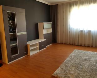 Living room of Flat for sale in  Logroño