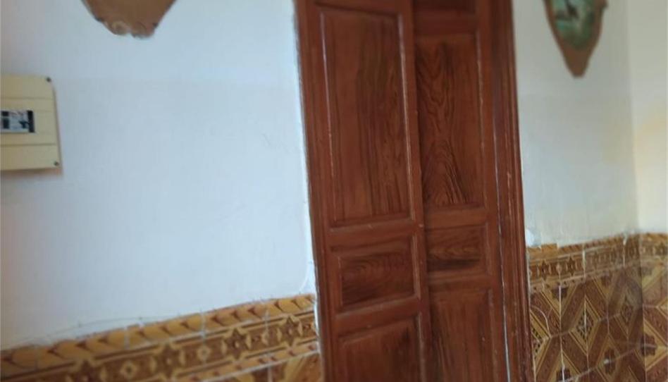 Foto 1 de Casa adosada en venta en Plaza Constitución, 2, Guadalmez, Ciudad Real