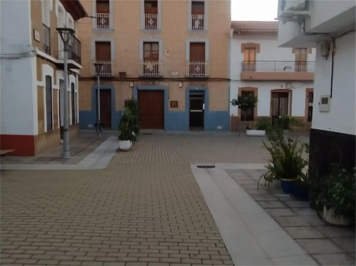 Casa adosada en venta en Plaza Constitución, 2, Guadalmez Vista exterior de Casa adosada en venta en Guadalmez