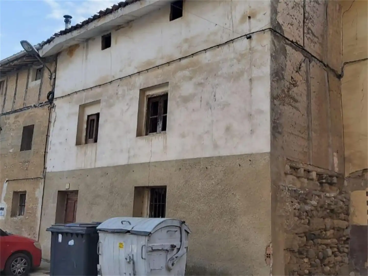 Vista exterior de Casa adosada en venda en Fresno de Río Tirón