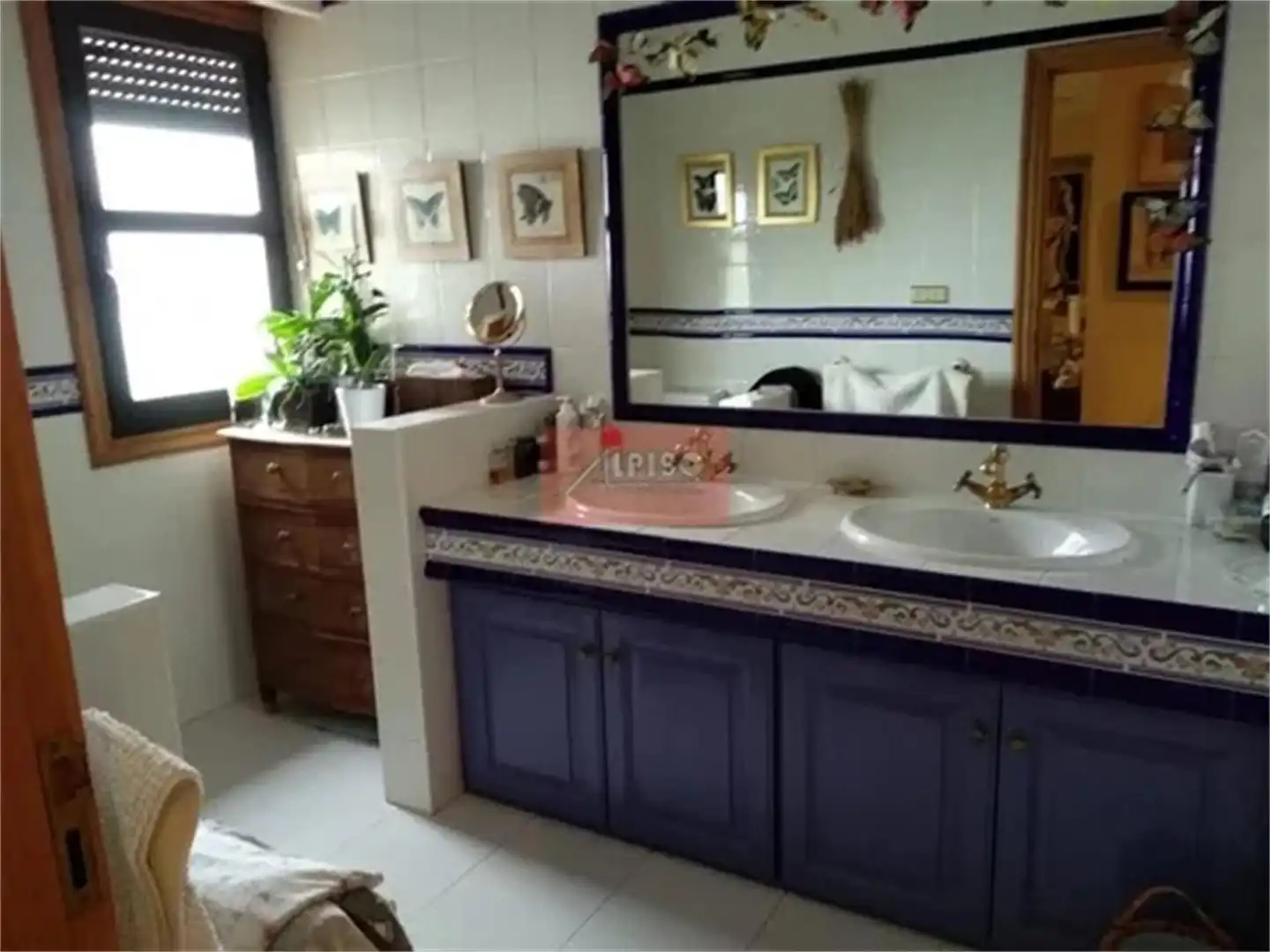 Bathroom of Detached homes for sale in O Barco de Valdeorras    with Heating, Private garden and Parquet flooring