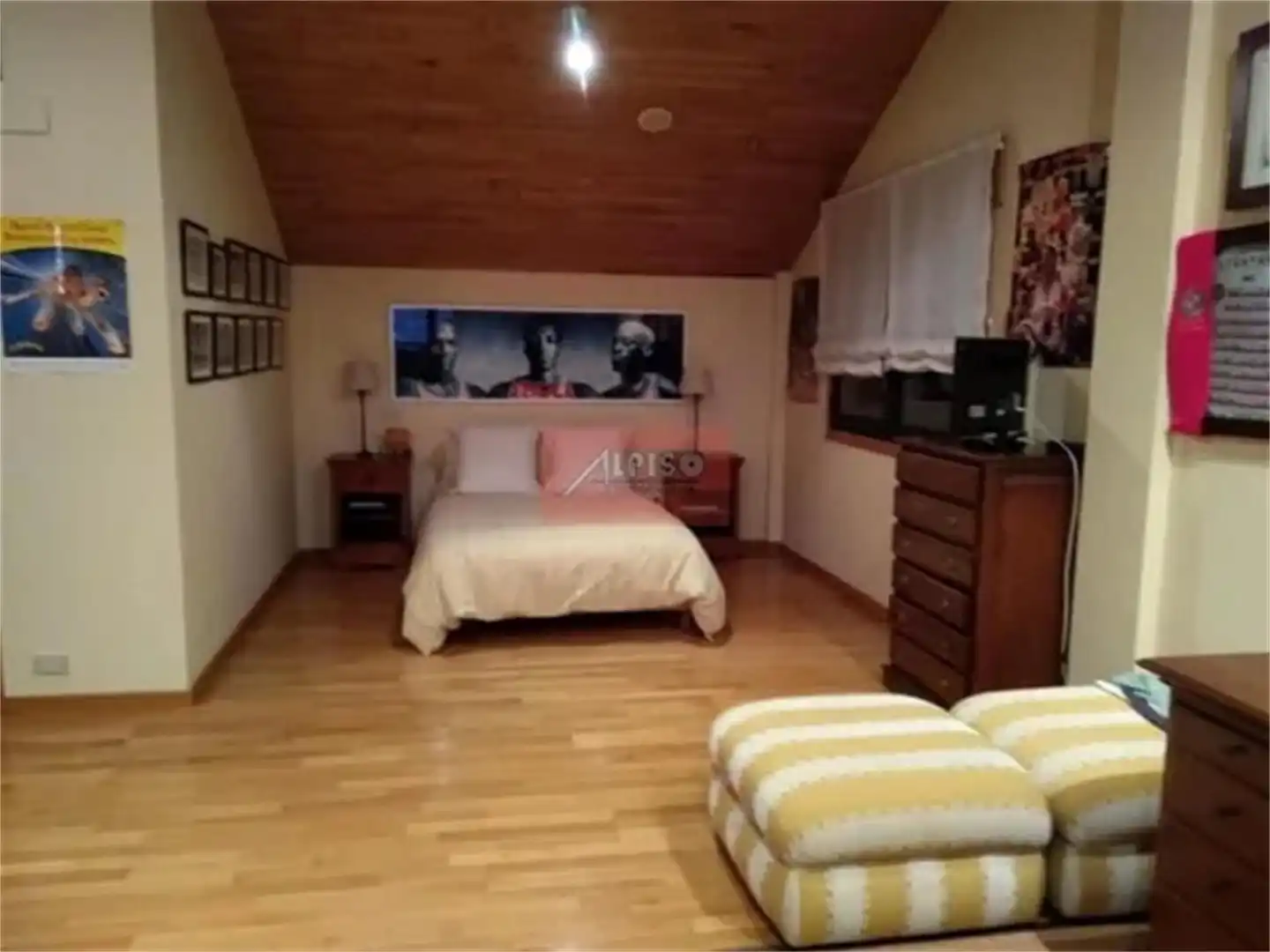 Bedroom of Detached homes for sale in O Barco de Valdeorras    with Heating, Private garden and Parquet flooring
