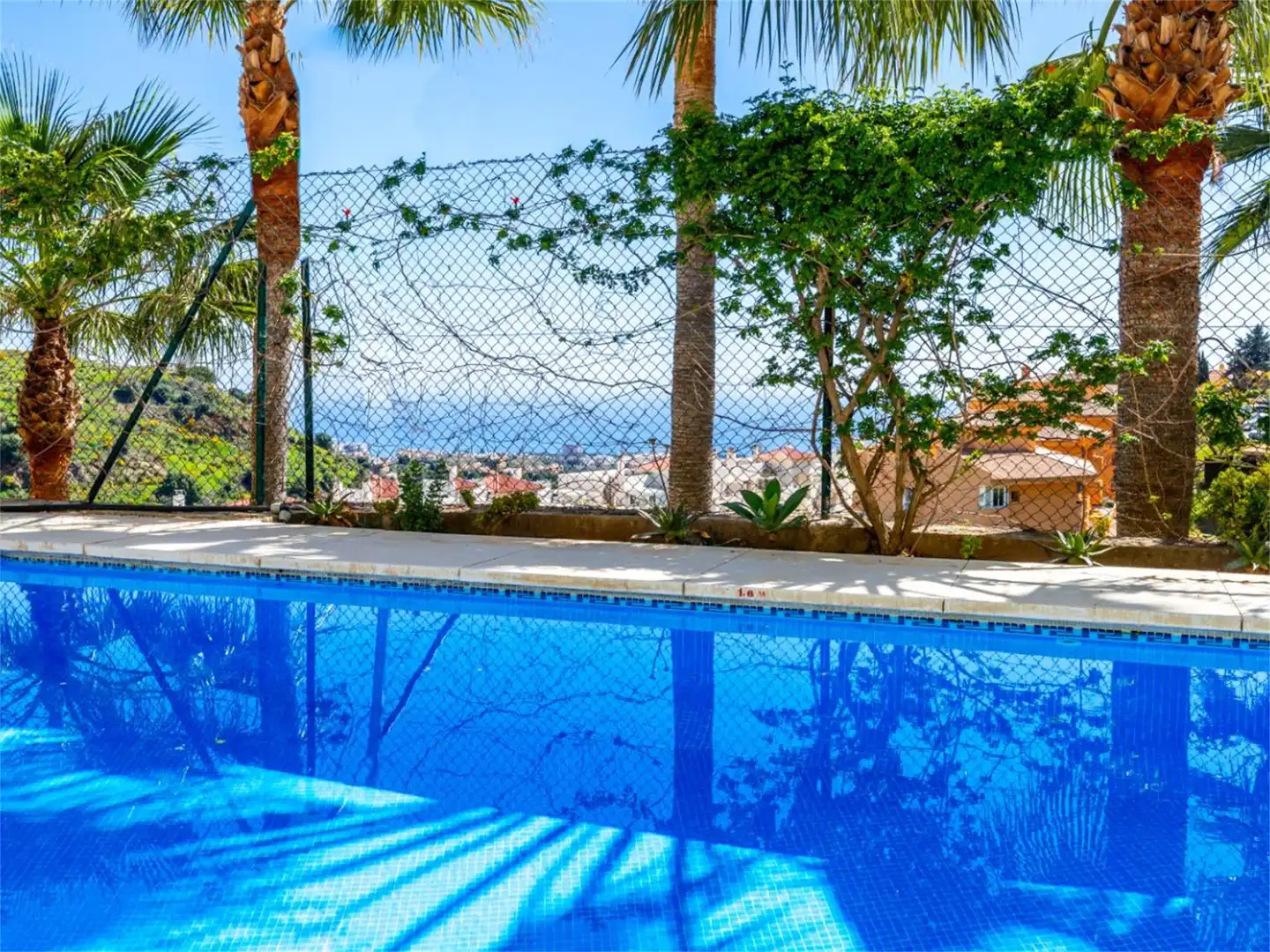 Àtic en venda a Calahonda Piscina de Àtic en venda en Mijas amb Aire condicionat, Terrassa i Piscina