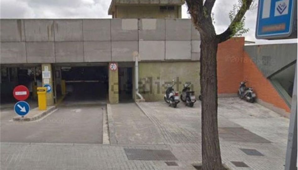 Garaje en venta en Carrer de Les Camèlies, 74, El Baix Guinardó, Barcelona Capital - imagen 1 Foto 1 de Garaje en venta en Carrer de Les Camèlies, 74, El Baix Guinardó, Barcelona Capital