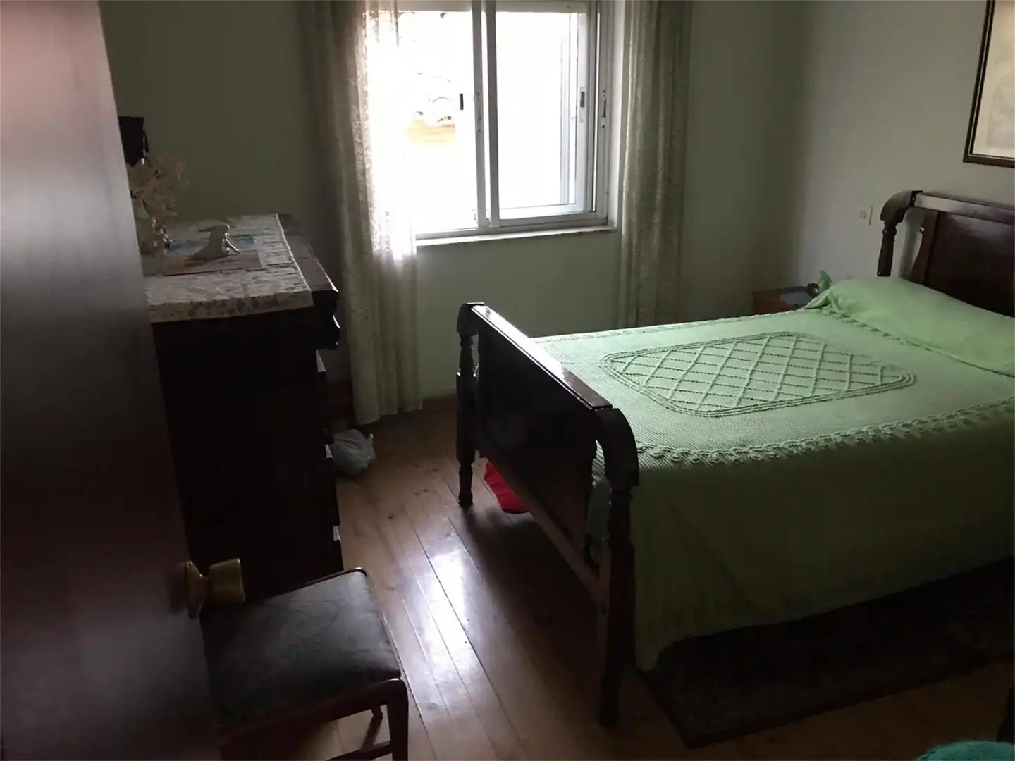 Country house zum Verkauf in Strasse Glesia de Quintanilla del Monte, ., Benavides Schlafzimmer von Country house zum Verkauf in Benavides mit Balkon