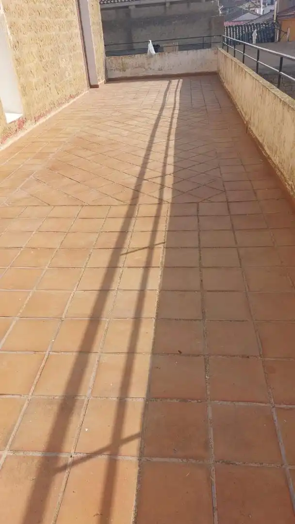 Terrassa de Casa o xalet en venda en Luna