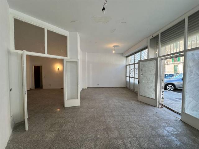 Local comercial en Venta en Carrer Jafudà Cresques, 4 en Arxiduc
