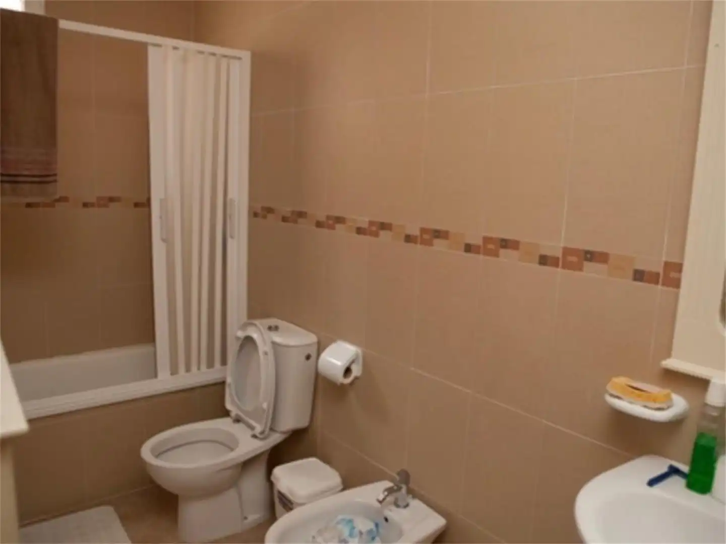 Houses for sale in Calle Luis de Góngora, 46, Mengíbar Bathroom of Houses for sale in Mengíbar