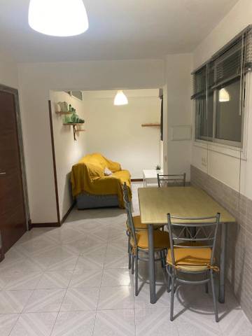 Piso en Alquiler en Avenida Val Miñor en Nigrán centro