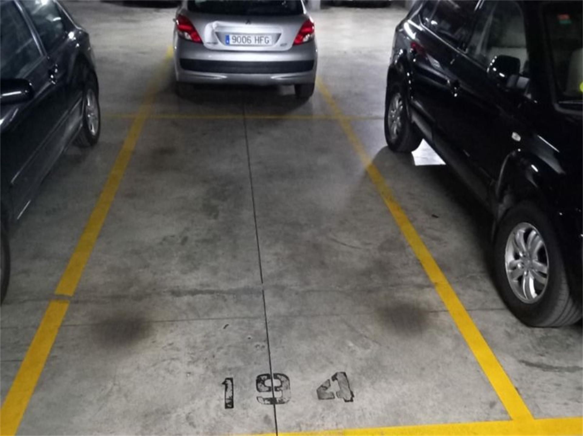 Garatge de lloguer a Avenida María Moliner, 15, Leganés Norte